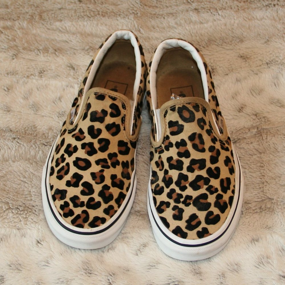 Vans Leopard Print Unisex-Adult Classic Slip on Sneaker